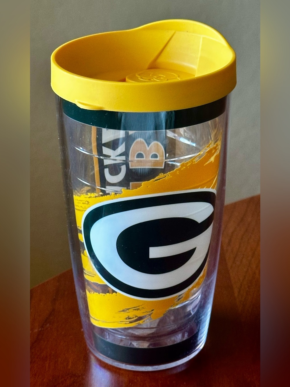 Tervis Tumbler 16 oz Green Bay Packers cup with lid. EUC CLEAN